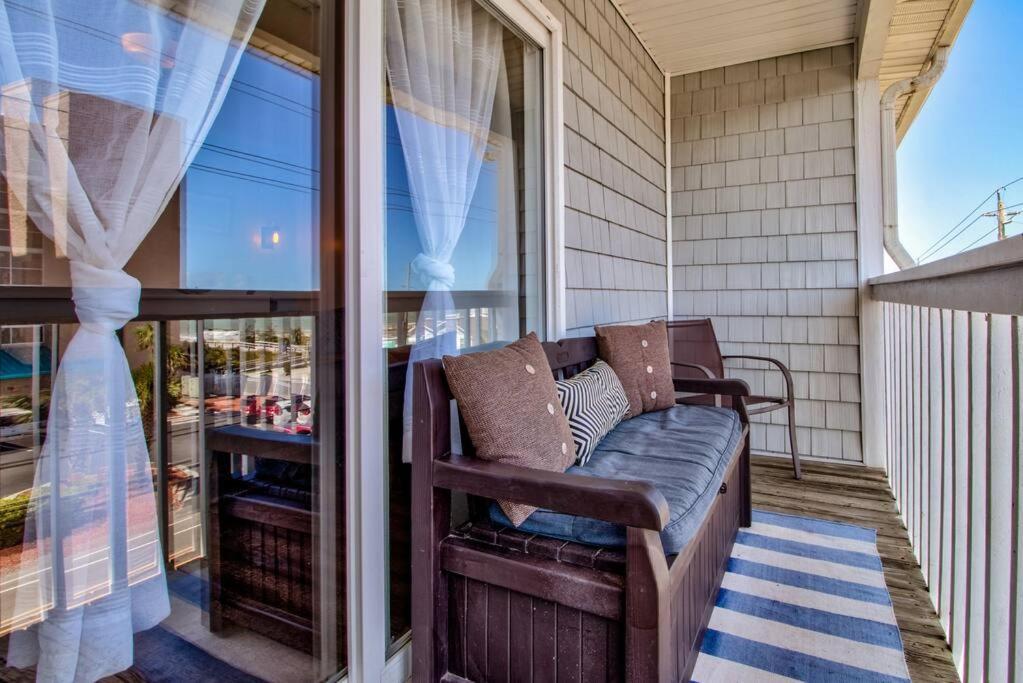Kraken'S Den * Oceanview * Steps To Ocean * Pool Apartment Каролина Бийч Екстериор снимка