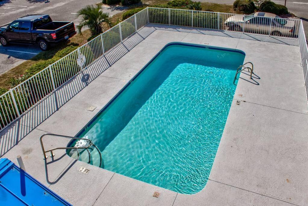 Kraken'S Den * Oceanview * Steps To Ocean * Pool Apartment Каролина Бийч Екстериор снимка
