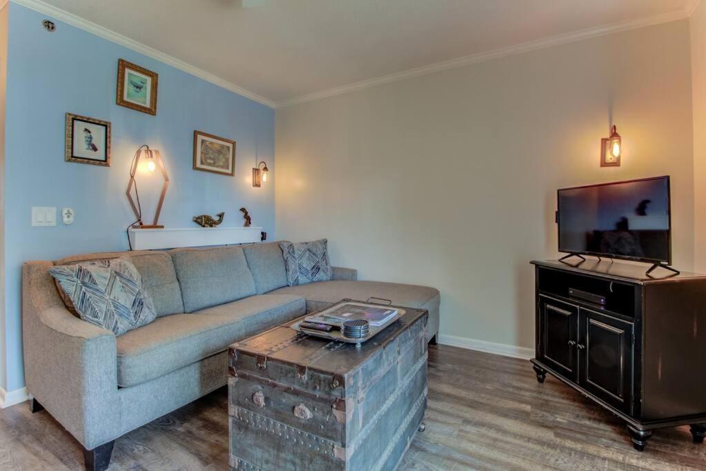 Kraken'S Den * Oceanview * Steps To Ocean * Pool Apartment Каролина Бийч Екстериор снимка