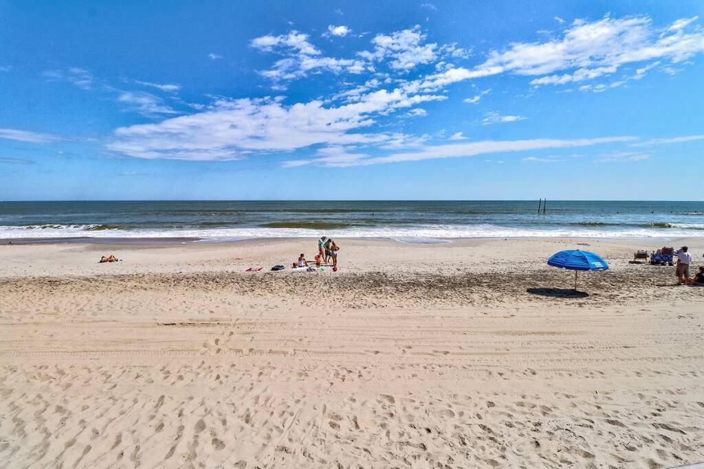 Kraken'S Den * Oceanview * Steps To Ocean * Pool Apartment Каролина Бийч Екстериор снимка